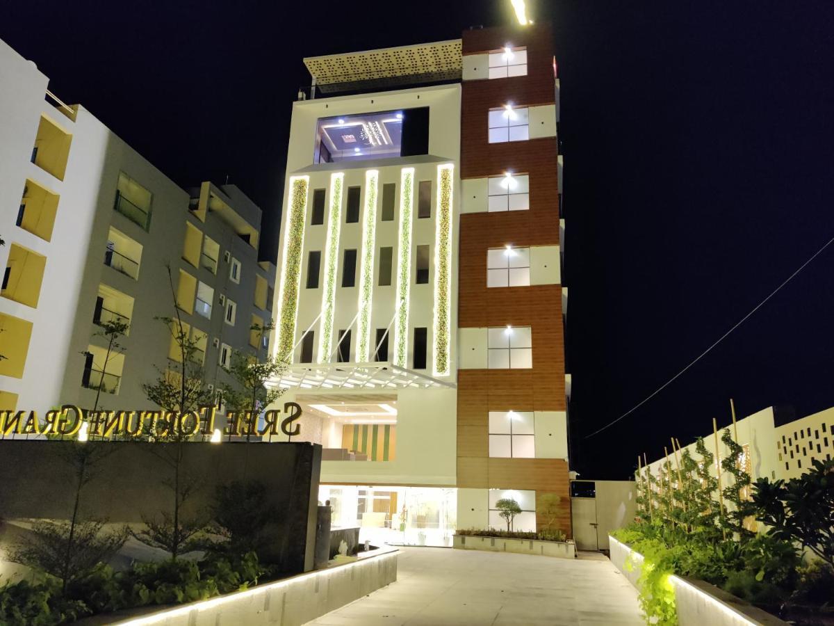 Sree Fortune Grand, Tadepalli Hotel Tadepalle Exterior foto