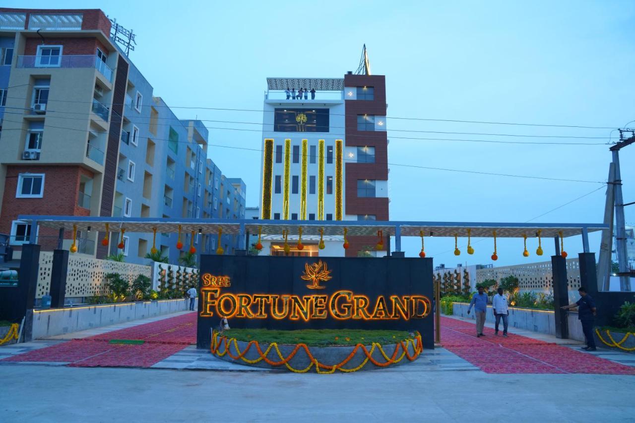 Sree Fortune Grand, Tadepalli Hotel Tadepalle Exterior foto
