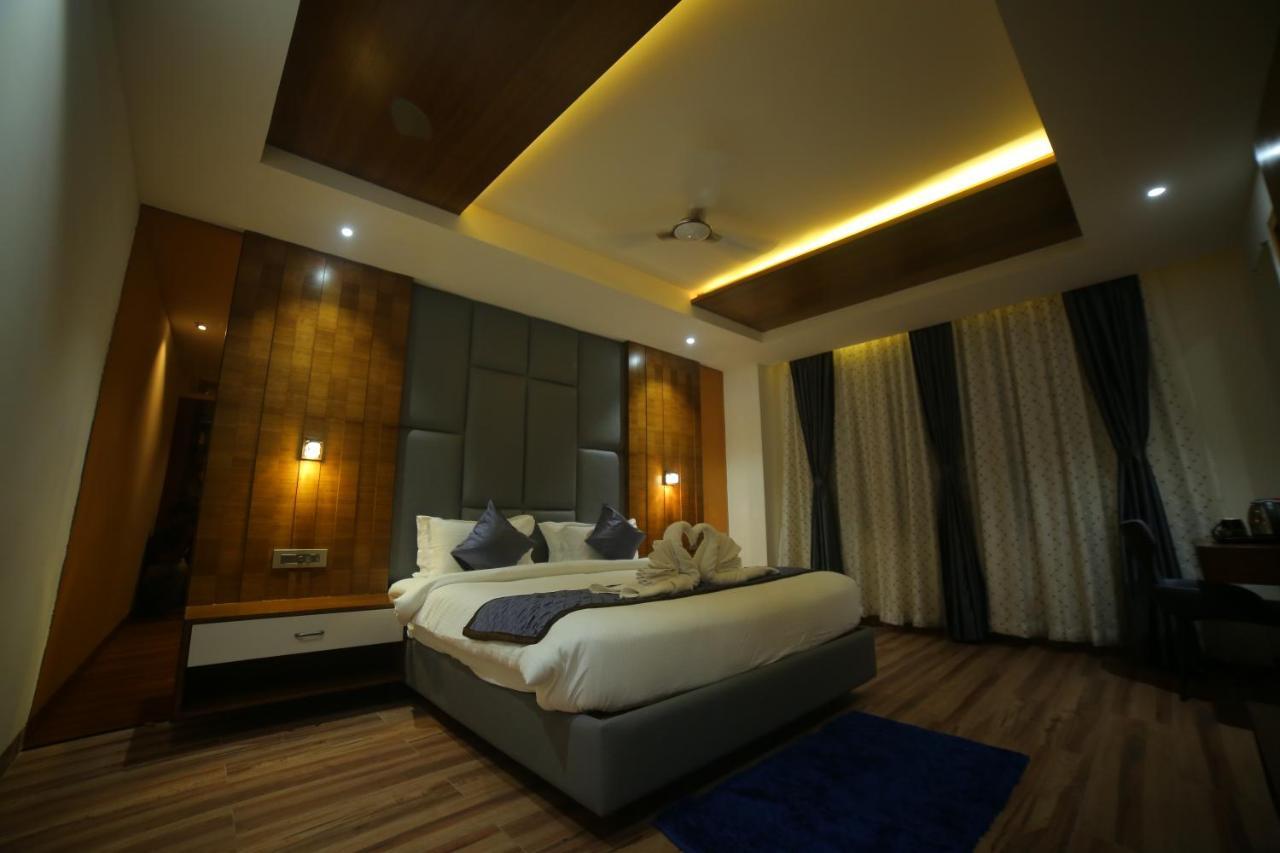 Sree Fortune Grand, Tadepalli Hotel Tadepalle Exterior foto