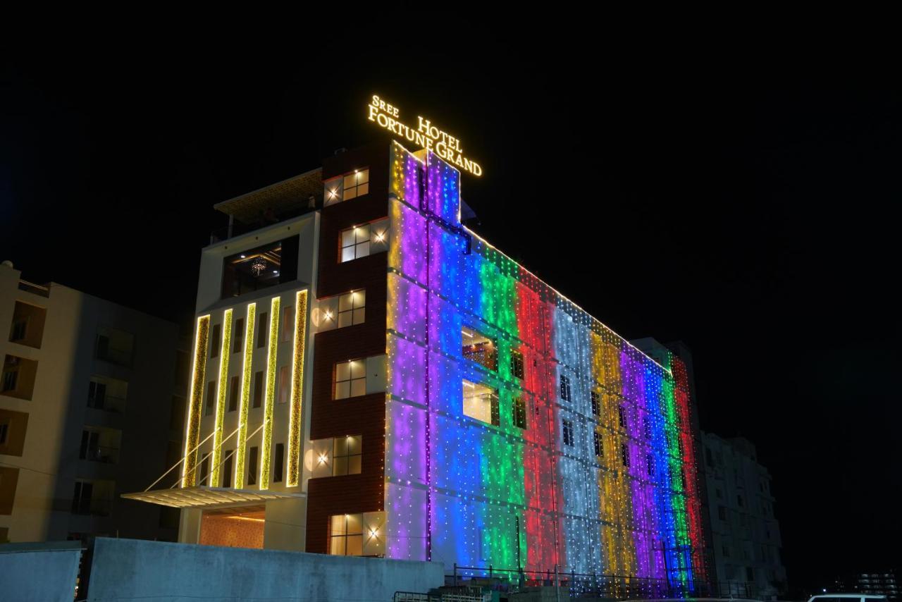 Sree Fortune Grand, Tadepalli Hotel Tadepalle Exterior foto